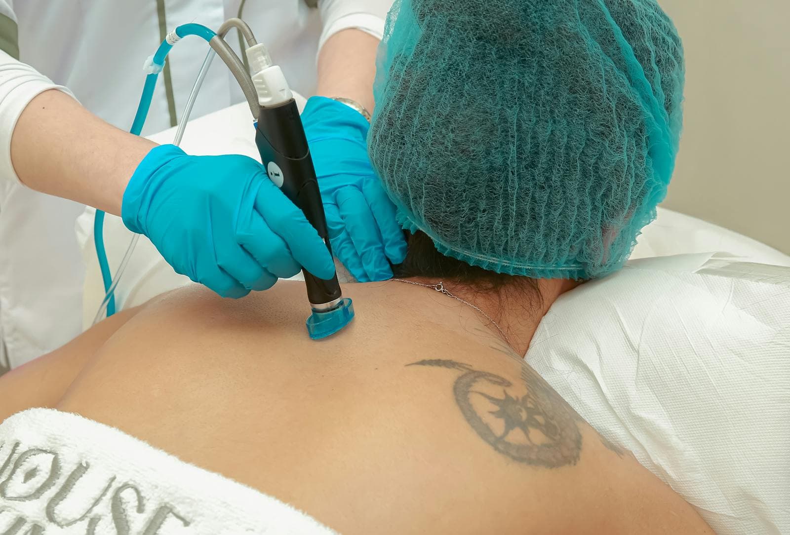 Laser Tattoo Removal at Ariava Medical Aesthetics